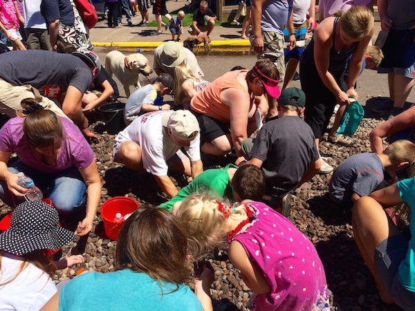 Moose Lake Agate Days: Hunters looking for agates