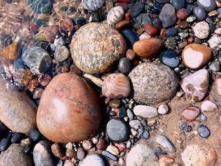 Is This An Agate Puzzle Picture: Beach Treasure